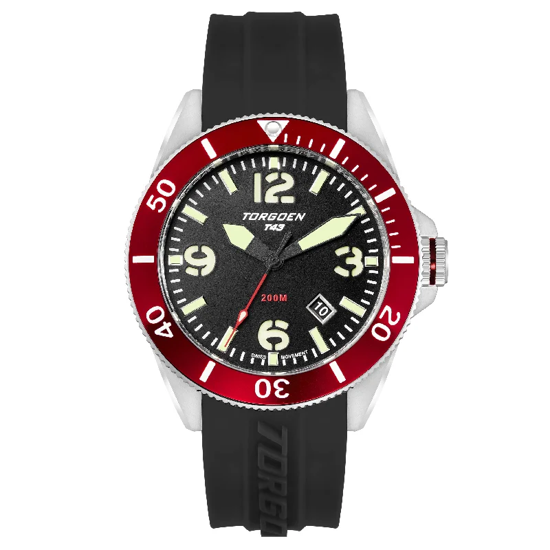 T43 Red Diver Sapphire | 44mm, Black Silicone Strap