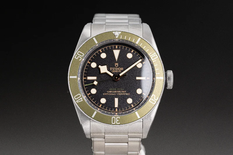 2022 Tudor "Harrod's" Black Bay 41 Green Bezel Full Set & Nato Strap