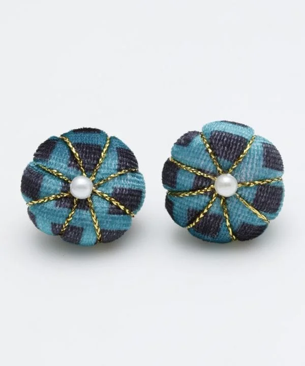 NERIKIRI Clip Earrings