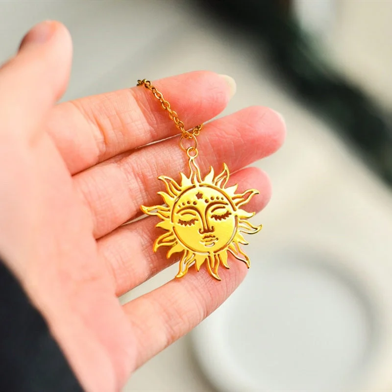 Wholesale Alloy Bohemian Gold Plated Sun Face Pendant Necklace