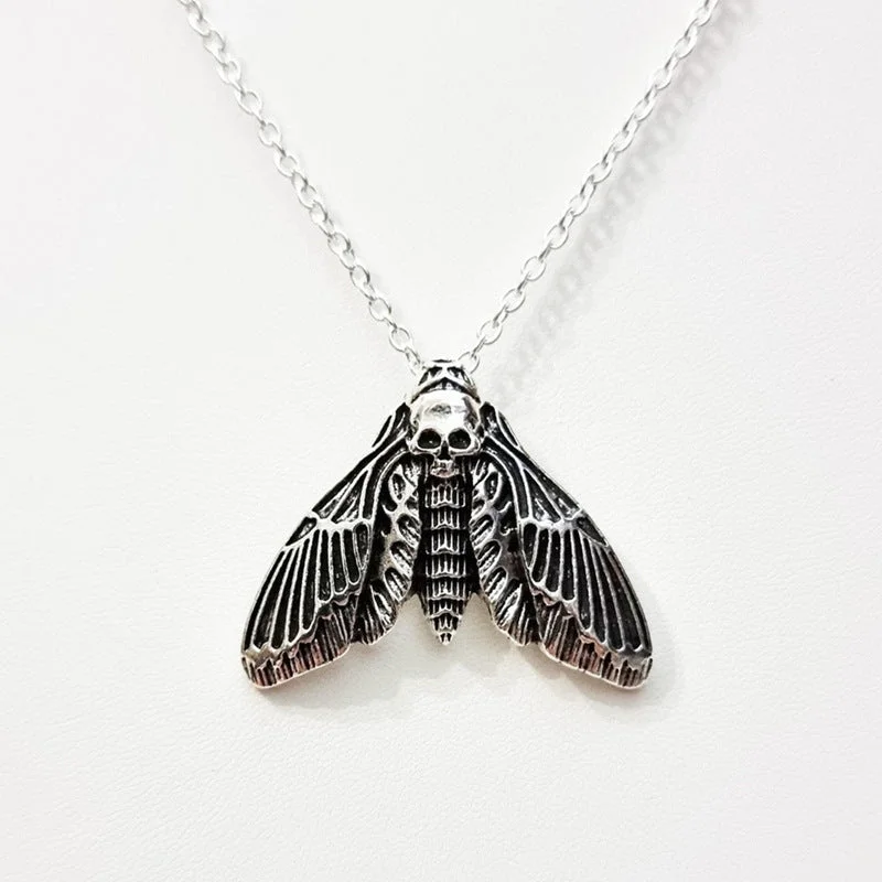 Wholesale Alloy Diablo Moth Pendant Necklace