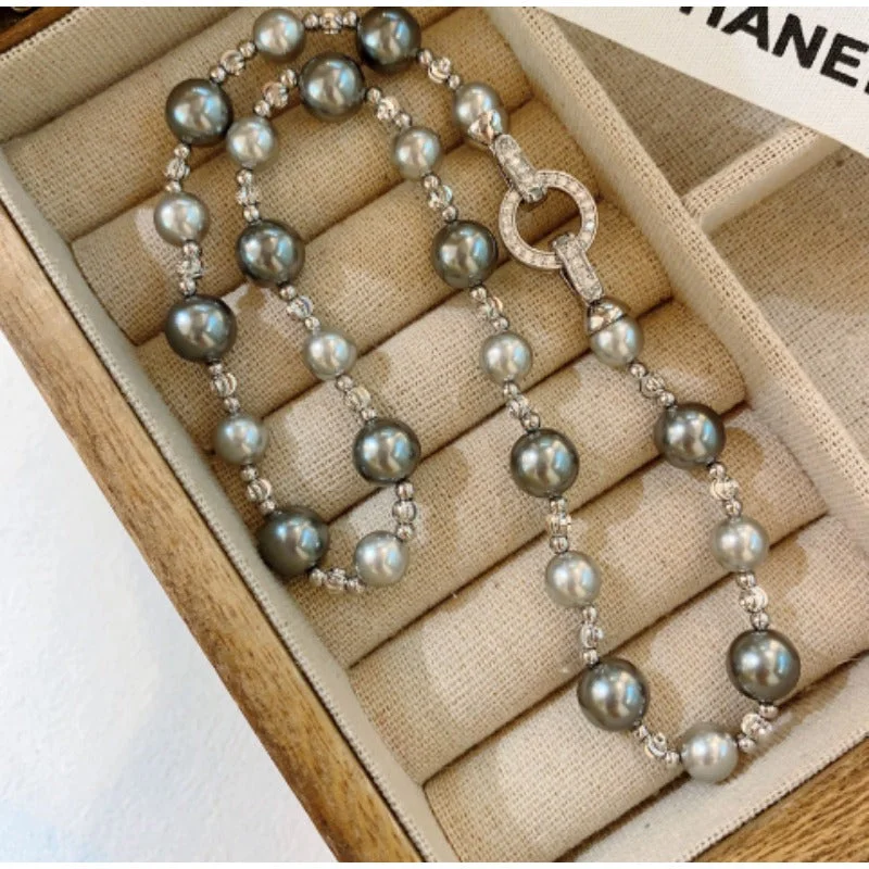 Wholesale Fashionable All-match Pearl Vintage Mini Necklace