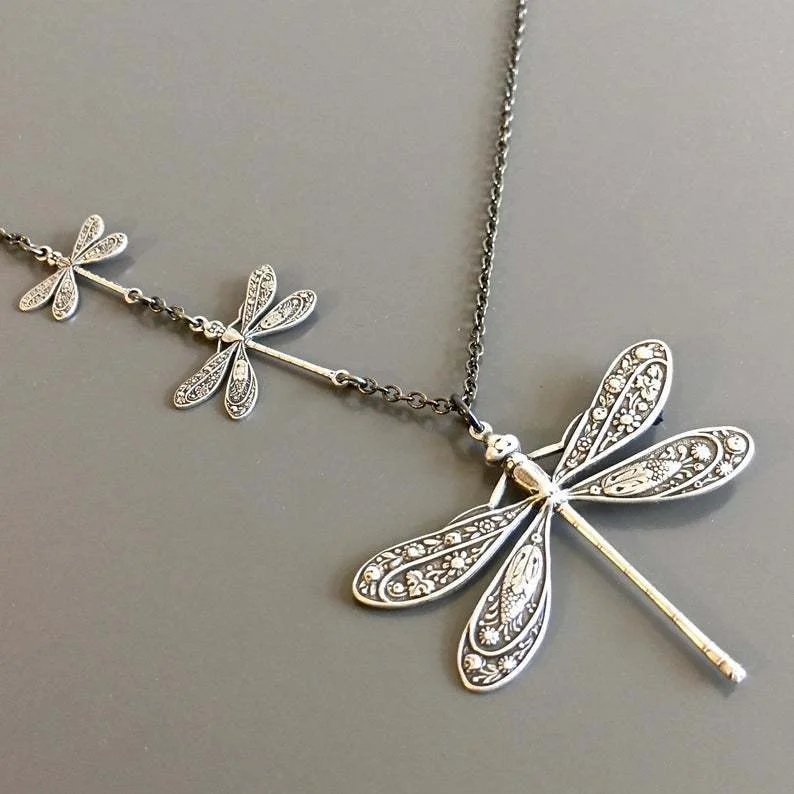 Wholesale Vintage Splicing Dragonfly Pendant Necklace